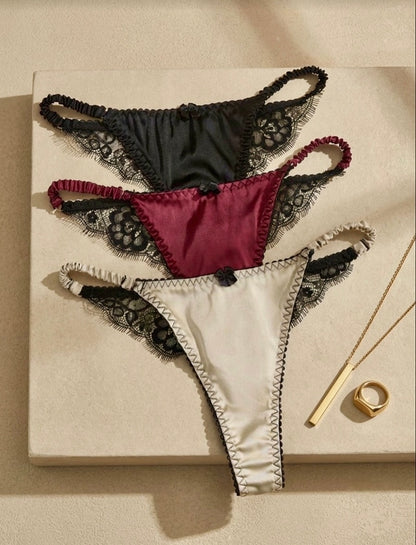 Tanga satin con encaje